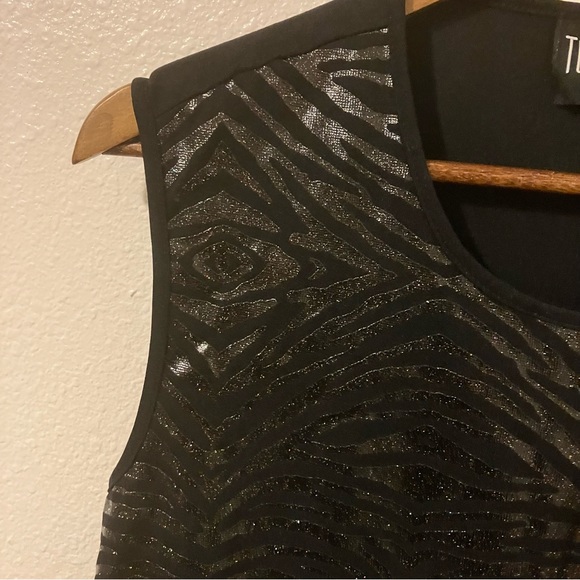 90’s Vintage Torrid Black Animal Print Glitter Tank- 2X - Picture 7 of 8